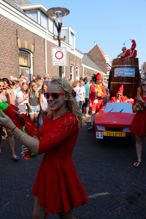 ../Images/Zomercarnaval Noordwijkerhout 173.jpg